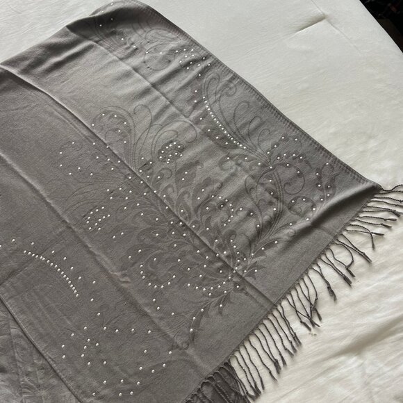 Dove Grey Embellished Wrap carf - Picture 1 of 6